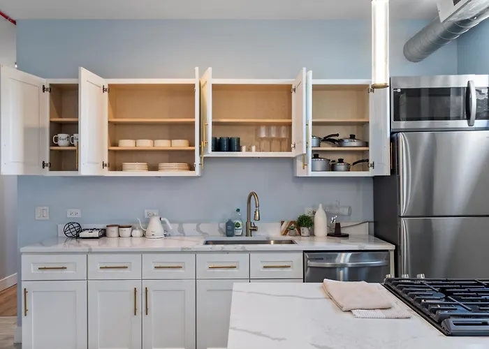 Beautiful Bright 2 Bed - Near Downtown Chicago Westchester